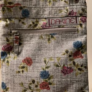 Dakine shoulder bag